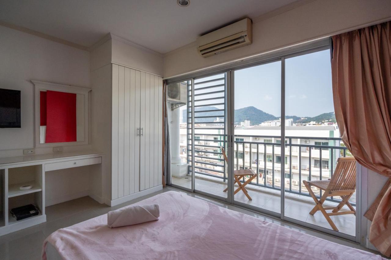 Santi White House Patong Hotel Luaran gambar